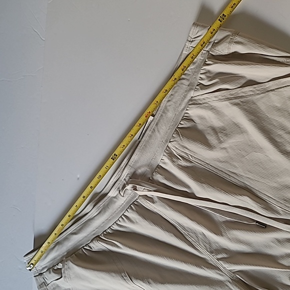 NWT St. Johns Bay Bermuda Shorts ❤️ - Picture 6 of 8